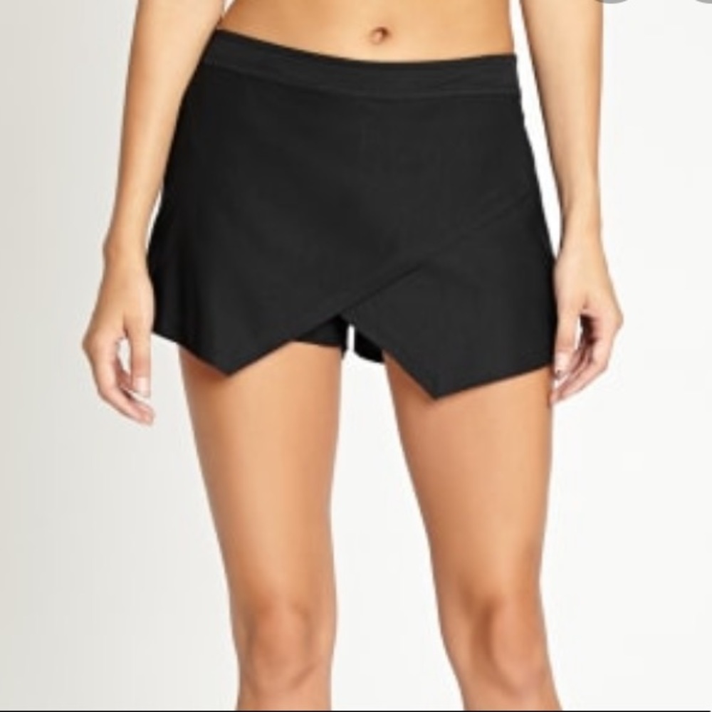 G by Guess - Asymmetrical Black Skort NWOT